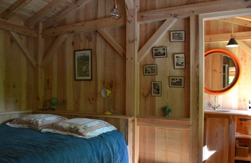 Cap-Ferret Cabin | Inviting Cabanon Steps from Cap Ferret Market with Kitchen