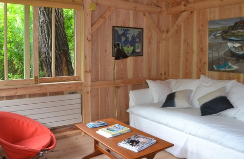 Cap-Ferret Cabin | Inviting Cabanon Steps from Cap Ferret Market with Kitchen