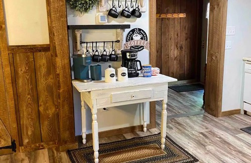 Normalville Cabin | Spacious Cabin Retreat near 7Springs and Ohiopyle