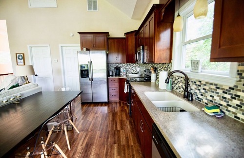 Clarkesville Cabin | Tranquil Cabin Retreat with Pond, Kayak & Spa Amenities