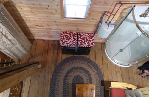 Chuckey Cabin | Picturesque Cabin with River Views in the Smoky Mountains