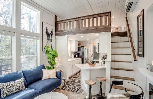 Monteagle House | Charming Cabin with Stunning Sights in Monteagle, Tennessee