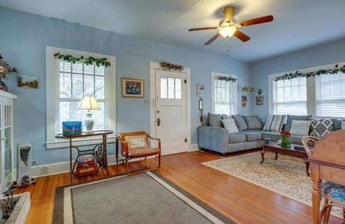 Canyon Lake House | Idyllic Canyon Lake Cottage with Pool & BBQ Pit Awaiting You