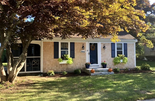 Mattapoisett House | Beautiful Cape in Mattapoisett with Exceptional Ocean Views