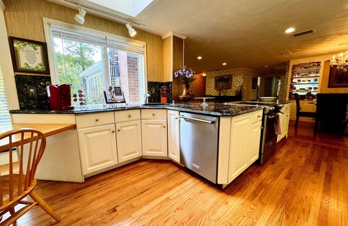 Cobalt House | Exquisite Castle Cottage with Pool & Pet-Friendly Amenities