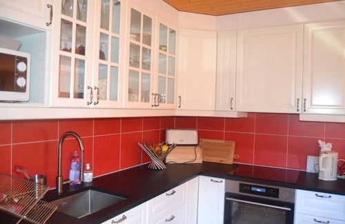 Champery Ski Chalet | Inviting Chalet with Pool & Kitchen - Perfect for 10 People