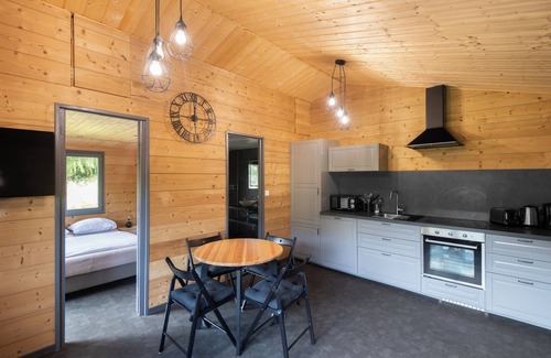 Rochesson Ski Chalet | Charming chalet du Faubourg, private spa, 4p