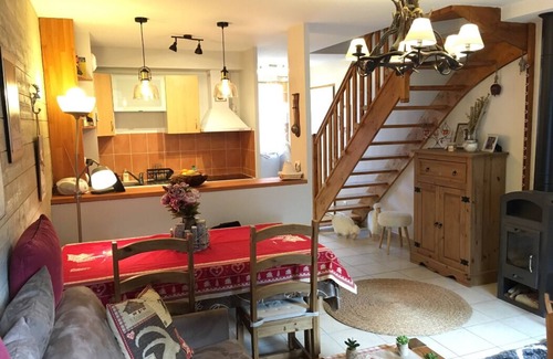 Vignec Ski Chalet | Cozy Chalet in St Lary - Vignec with Spa & Lake Views