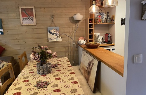 Vignec Ski Chalet | Cozy Chalet in St Lary - Vignec with Spa & Lake Views