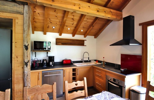 Vars Ski Chalet | Mountain View Chalet with Jacuzzi, Pool & 10/10 Guest Rating