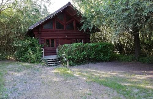 Quend Ski Chalet | Cozy Chalet with Pool and Pet-Friendly Amenities in Quend