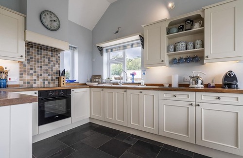 Wainhouse Corner Cottage | Idyllic Cottage with Ocean View in the Heart of Cornwall
