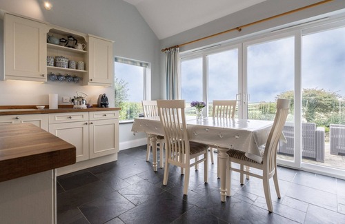 Wainhouse Corner Cottage | Idyllic Cottage with Ocean View in the Heart of Cornwall