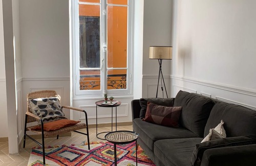 Quartier du Port Apartment | Cozy Retreat by the Port of Nice - Family & Pet Friendly