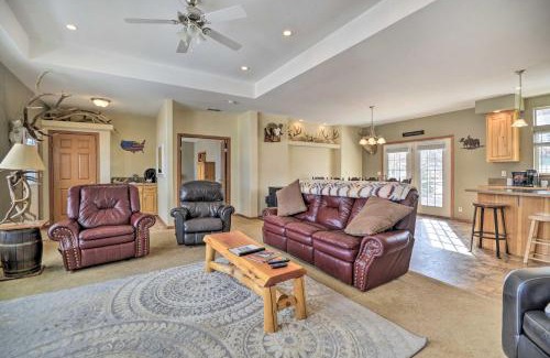 Cody House | Inviting Cody Vacation Home with Mountain Views & Hot Tub