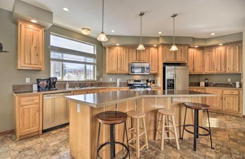 Cody House | Inviting Cody Vacation Home with Mountain Views & Hot Tub