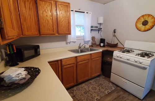 North Central Columbia House | Cozy Retreat Near Downtown with Breakfast & Family Amenities