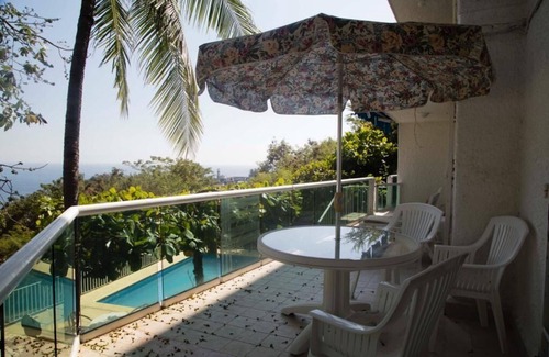 Caleta Condo | Trendy Condo Retreat in Vibrant Acapulco