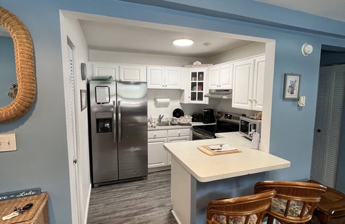 Weirs Beach Condo | Spacious Condo for 8: Ski Gunstock & Enjoy the Lake