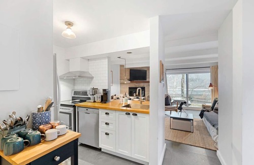 Mont-Tremblant Condo | Inviting Condo with Scenic Views of Mont-Tremblant