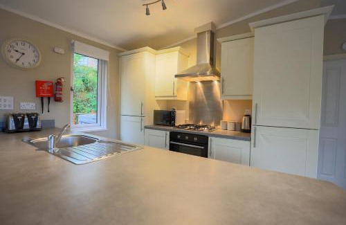 Liverton Villa | Discover Copse Corner Cabin: A 4-Star Retreat in Devon