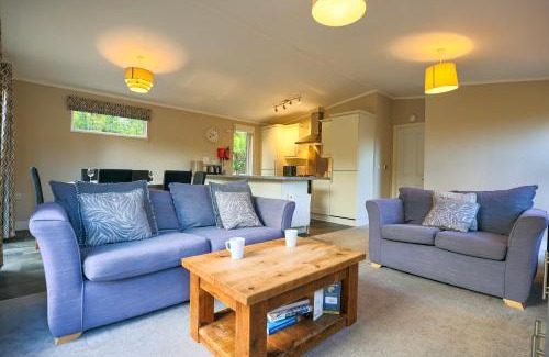 Liverton Villa | Discover Copse Corner Cabin: A 4-Star Retreat in Devon