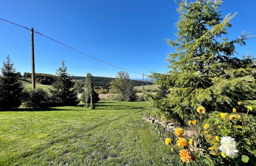Freycenet-la-Cuche Cottage | Cozy Gite Freycenet-la-Cuche: Pet-Friendly Retreat