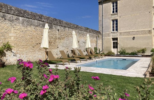 Le Fresne-Camilly Cottage | Inviting Cottage Retreat with Pool & Breakfast Awaits You