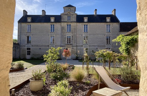 Le Fresne-Camilly Cottage | Inviting Cottage Retreat with Pool & Breakfast Awaits You