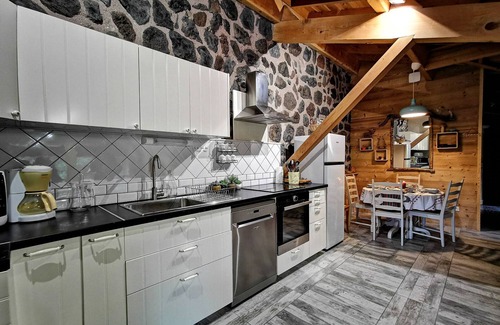 Solignac-sur-Loire Cottage | Comfortable Gite in Solignac-sur-Loire with Kitchen Access