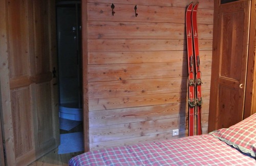 Ubaye-Serre-Poncon House | Cozy Cottage Charamel: Pool, Spa & Lake Views Await