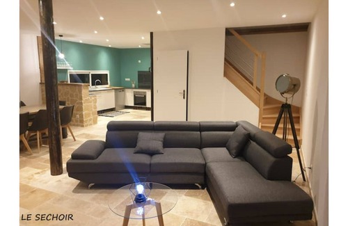 Saint-Amand-de-Coly House | Cozy Cottage Retreat at Le Séchoir - Family Friendly Stay