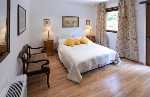 Grotte di Castro Other | Cozy Farmhouse Cottage with Pool Near Tuscany & Umbria