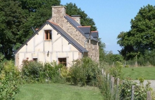 Baguer-Morvan House | Cozy Cottage Retreat Near Mont Saint Michel & Saint Malo
