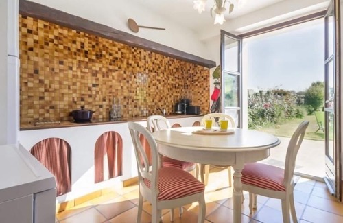 Saint-Joachim Cottage | Explore Gite Saint-Joachim: Family-Friendly Retreat with Spa