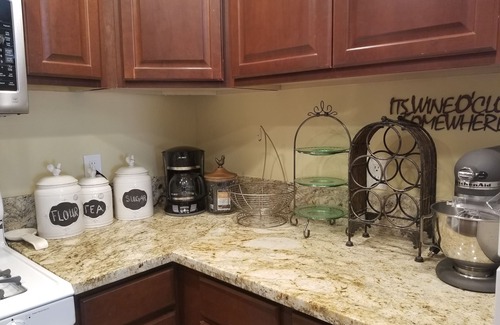 Napa House | Idyllic Guest House 2 Miles from Downtown Napa with Spa