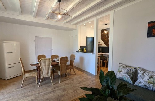 Chadurie Cottage | Gite Chadurie: 2 Bedrooms with Pool & Spa, Rated 10/10