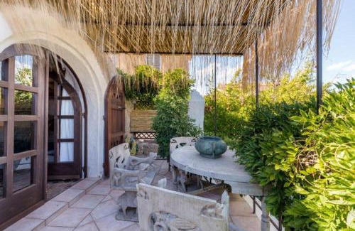 San Pantaleo House | Idyllic Il Glicine Cottage in San Pantaleo: 9/10 Rated
