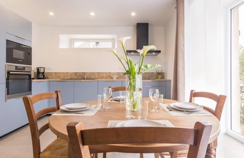 Saint-Lo-d'Ourville Apartment | Charming Cottage in Portbail-sur-Mer with Garden and Terrace