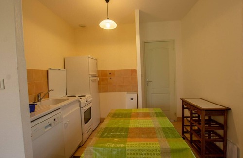 Tursac Cottage | Charming Gite Tursac: Family Stay with Spa and Breakfast