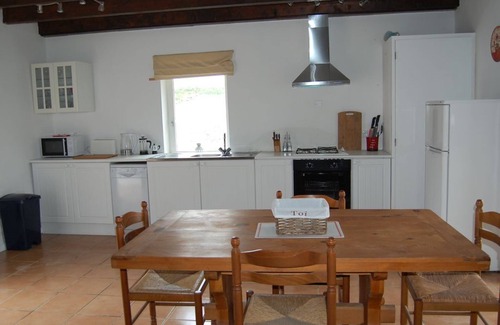 Credin Cottage | Idyllic Cottage with Pool in Peaceful Breton Countryside