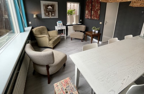 Heiloo House | Charming cottage near beach with private big screen cinema in Heiloo, North Holl