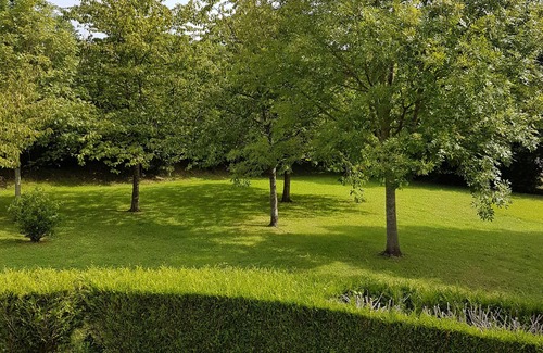 La Vallee Cottage | Stunning Houlgate Cottage with Breakfast and Family Amenities