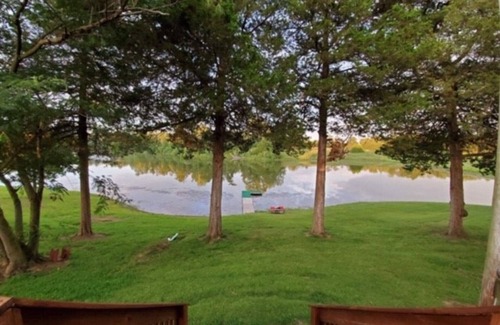 Elco Cabin | Idyllic Cottage with Lake View and Family-Friendly Features