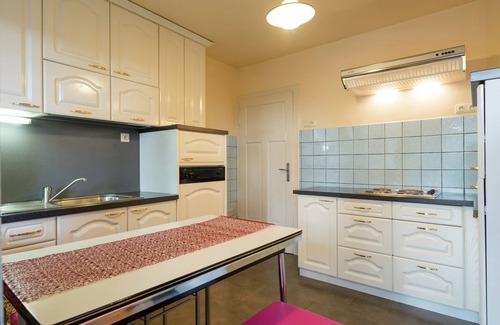 Chodes Cottage | Cozy Cottage in Thirimont with Pet-Friendly Amenities
