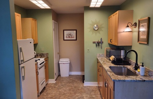 Jarrettsville Apartment | Enchanting Cottage Farm Loft: Pet-Friendly Retreat Awaits