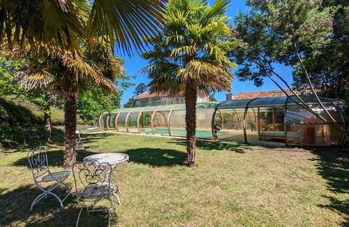 Chadurie Cottage | Cozy Gite Chadurie: Ideal for Family Fun and Relaxation