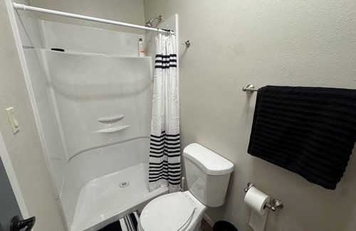 Pendleton Cottage | Charming cottage with AC in beautiful downtown Pendleton