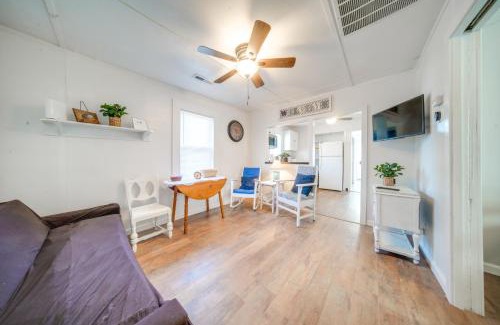 Geneva-on-the-Lake House | Family-Friendly Cottage with Yard Near Lake Erie - 9.7 Rated