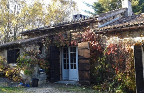 Condat-sur-Trincou House | Idyllic Country House Retreat Near Brantome with Spa Access